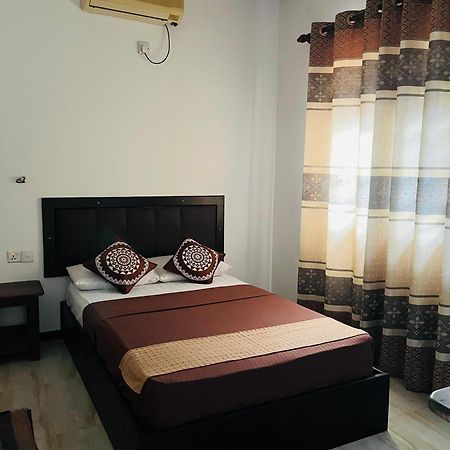 Tropical Vibes - Kathaluwa Apartman Ahangama Kültér fotó