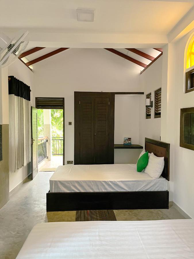 Tropical Vibes - Kathaluwa Apartman Ahangama Kültér fotó
