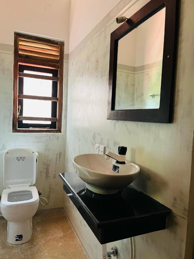 Tropical Vibes - Kathaluwa Apartman Ahangama Kültér fotó