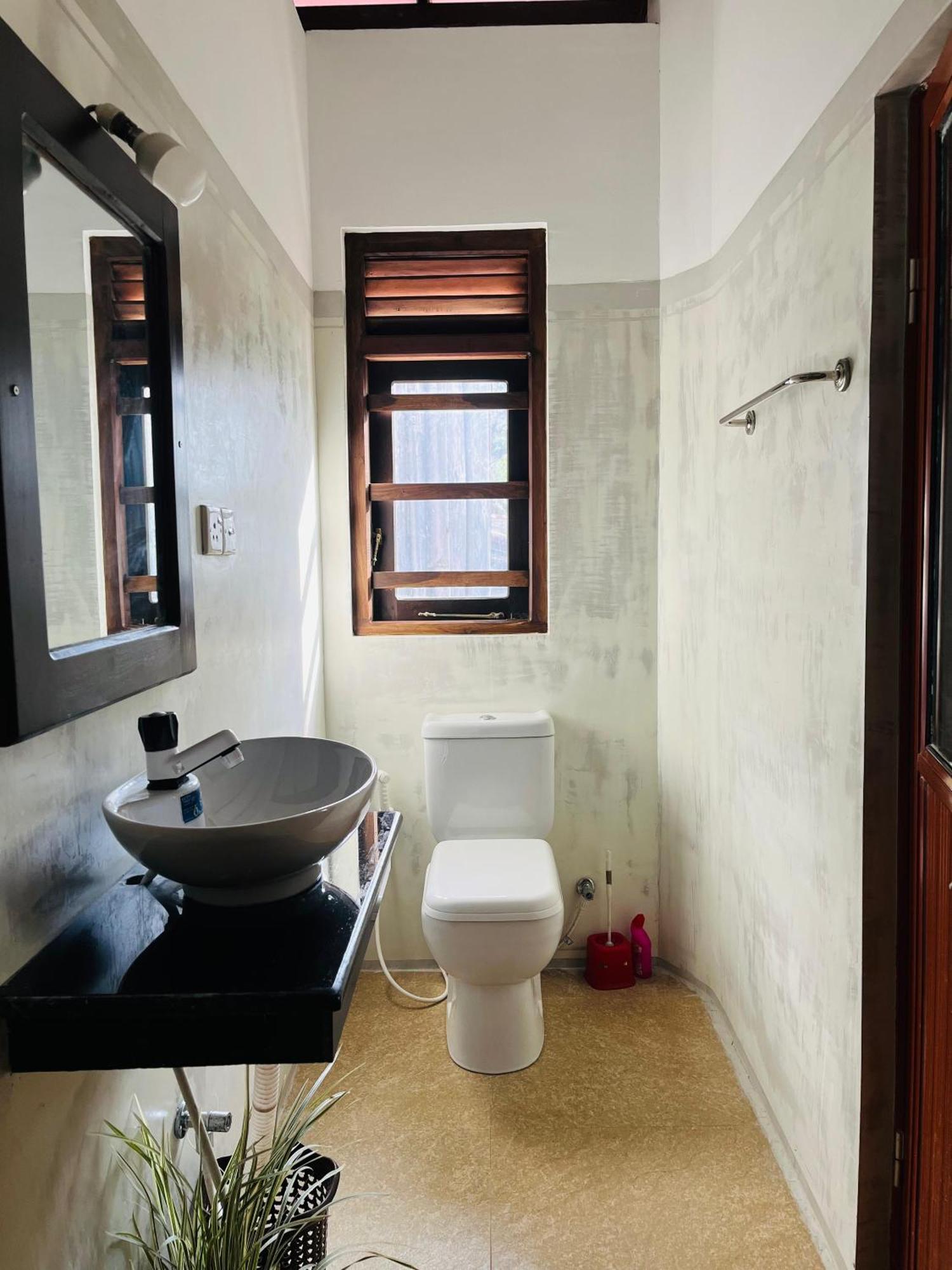 Tropical Vibes - Kathaluwa Apartman Ahangama Kültér fotó